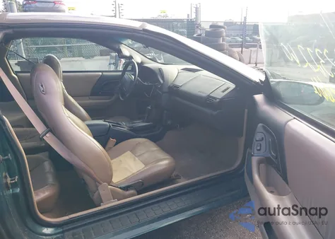 1995 Chevrolet Camaro Z28 z USA, uszkodzony, nr VIN 2G1FP22P3S2181990